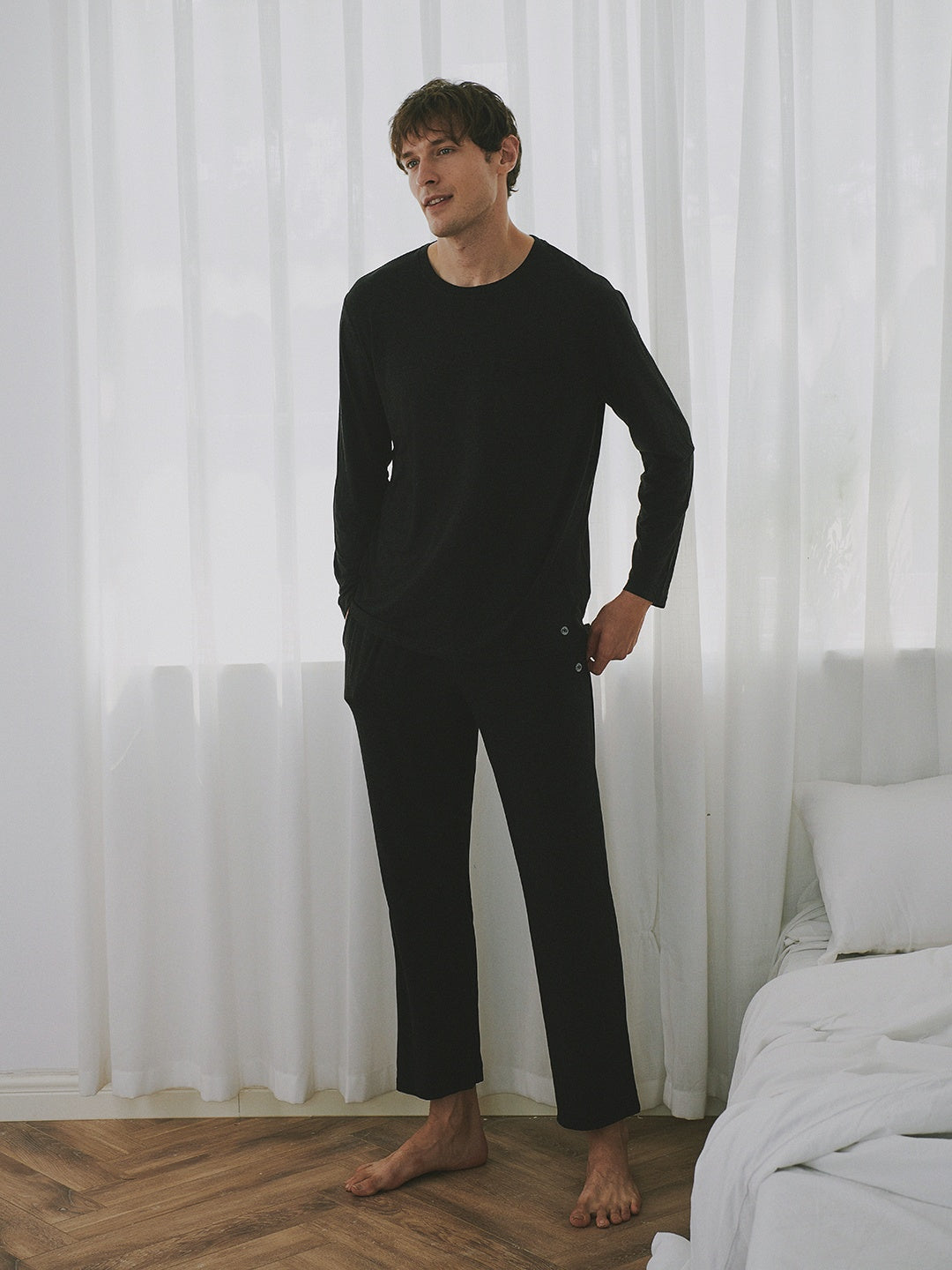 Black #color_Black