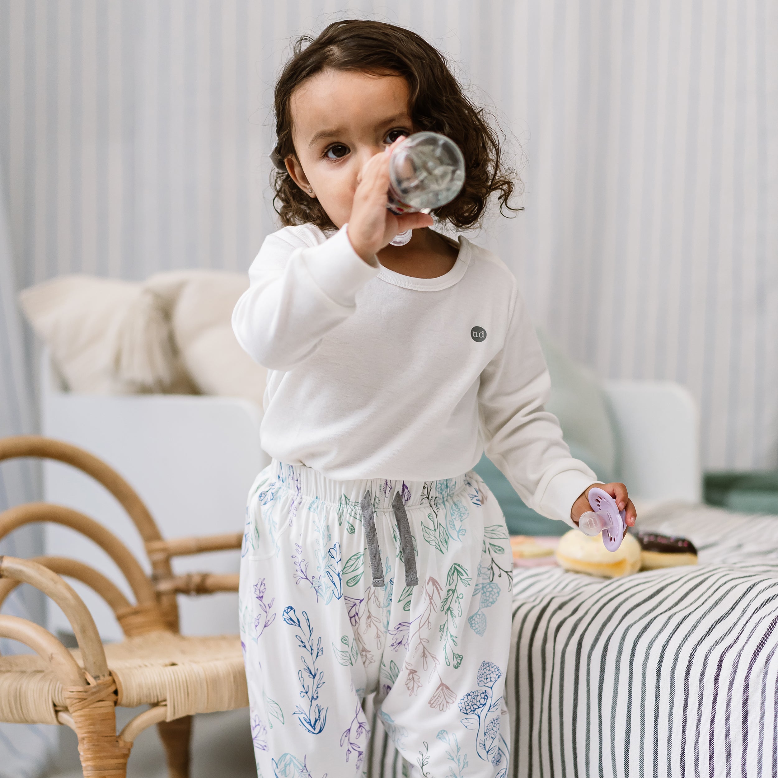 Breezy Blooms #color_Breezy Blooms