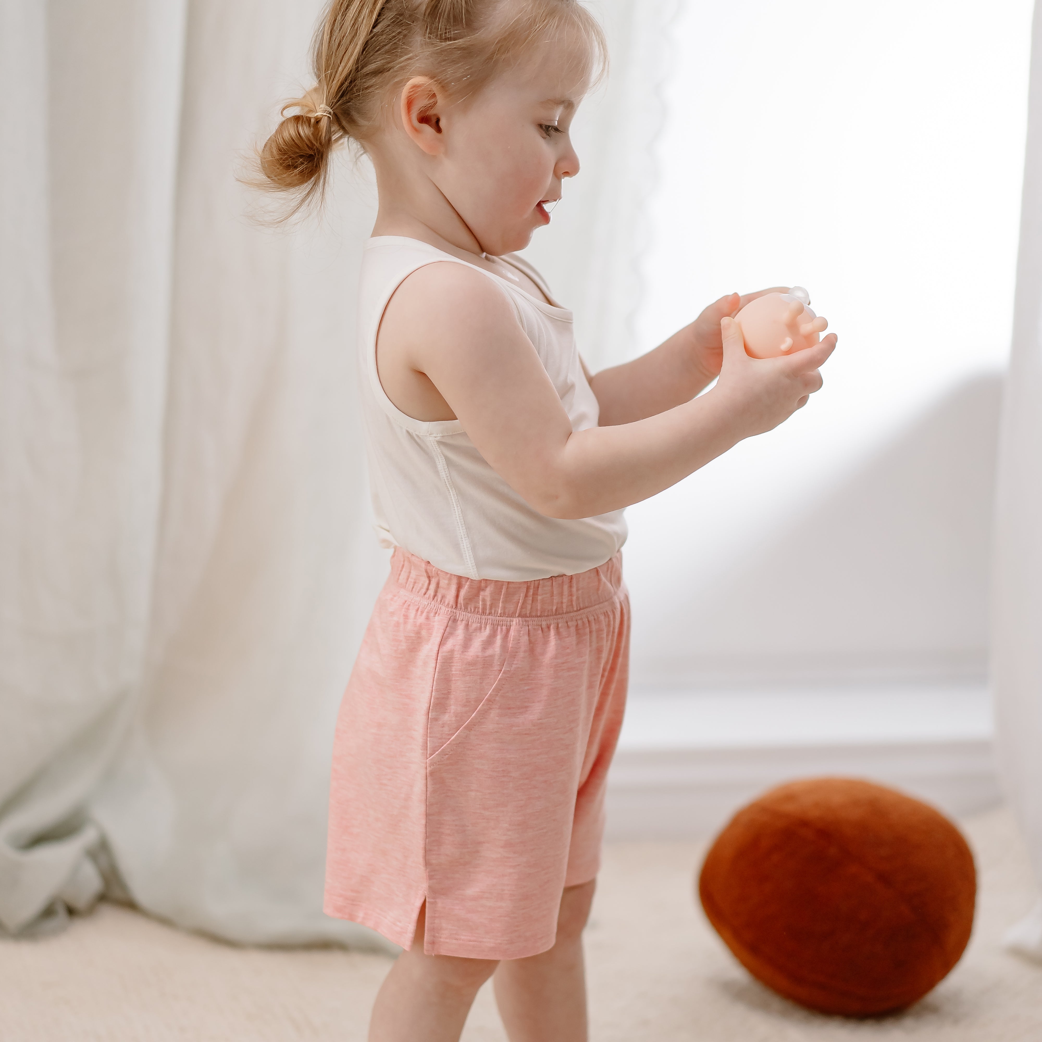 Salmon #color_Salmon