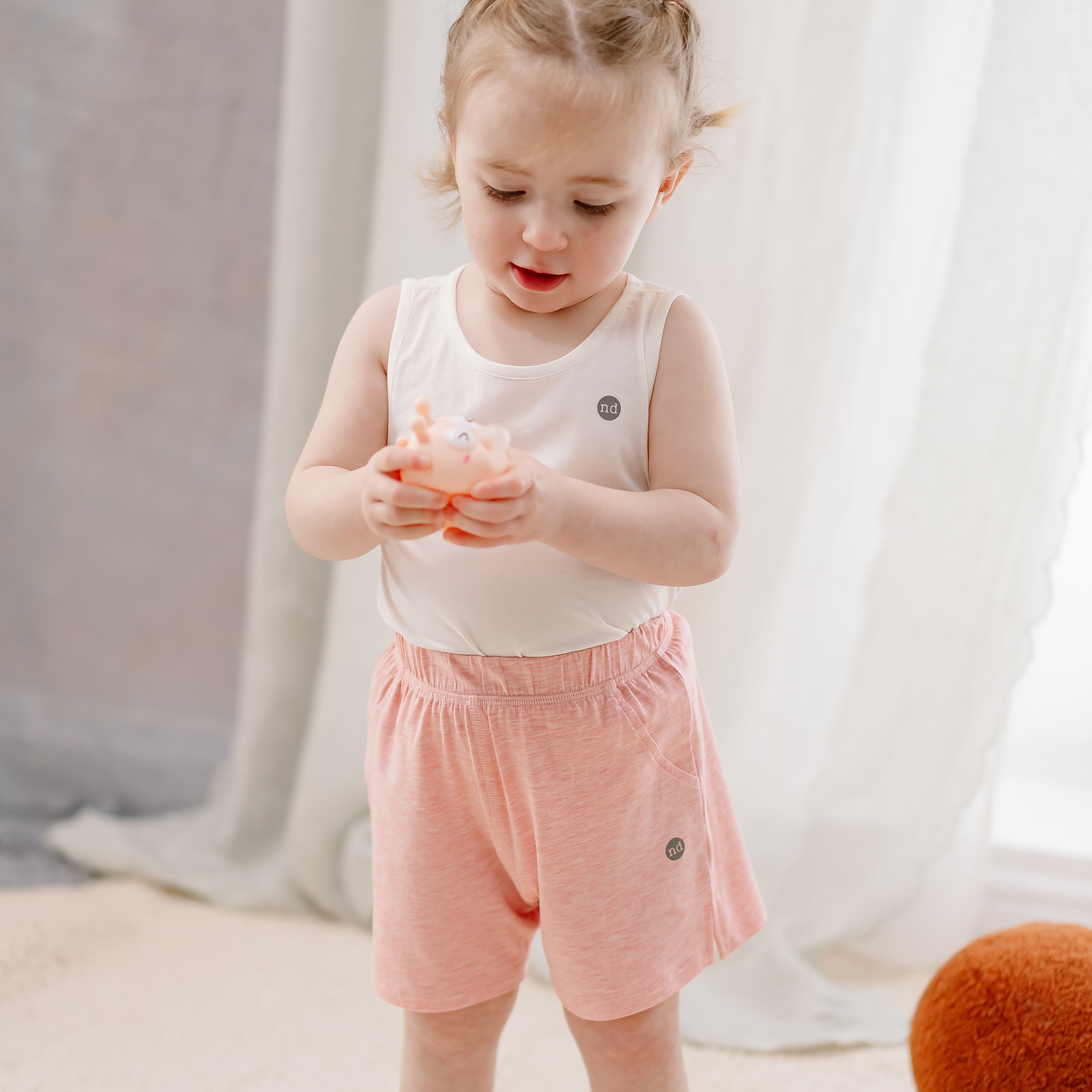 Salmon #color_Salmon