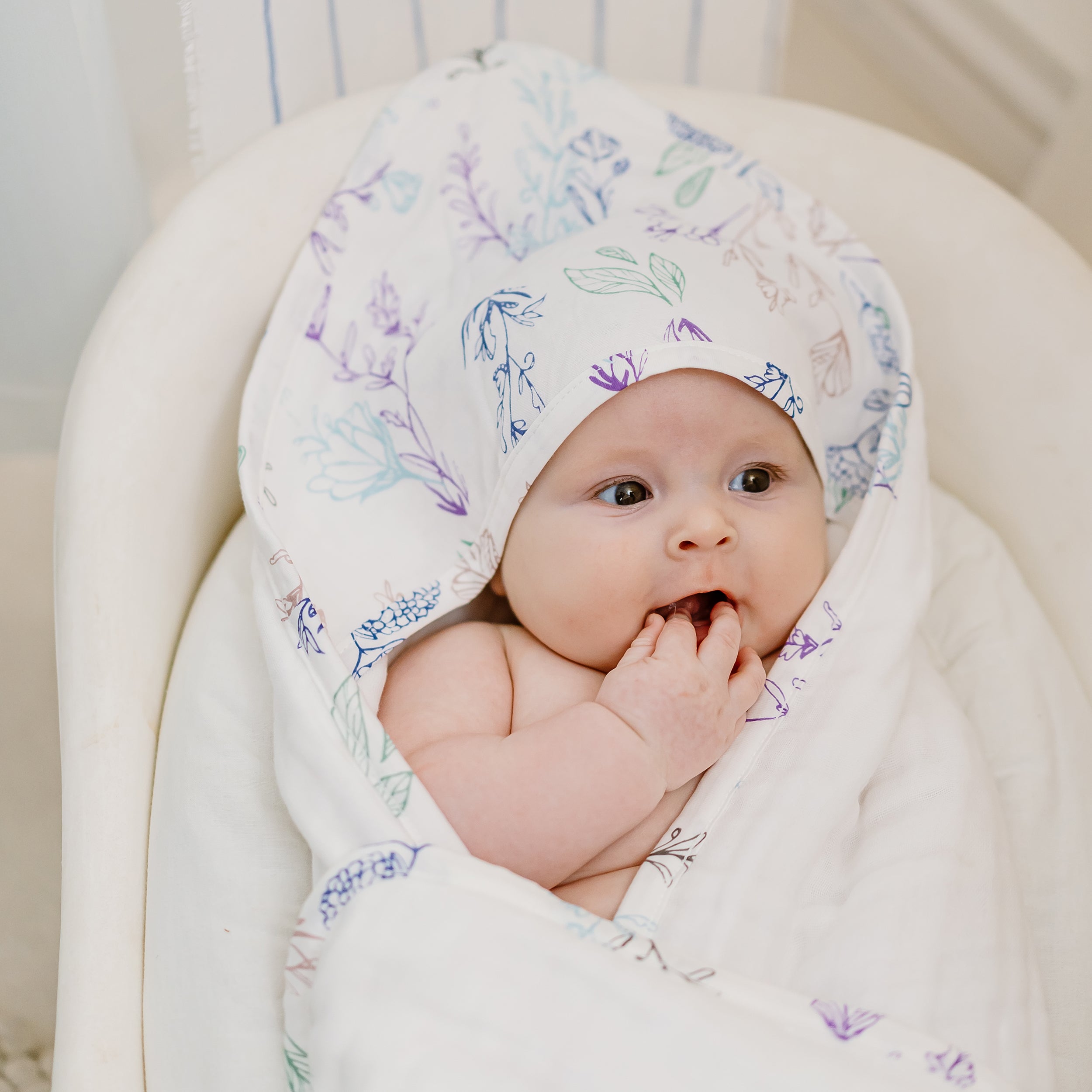 Breezy Blooms #color_Breezy Blooms