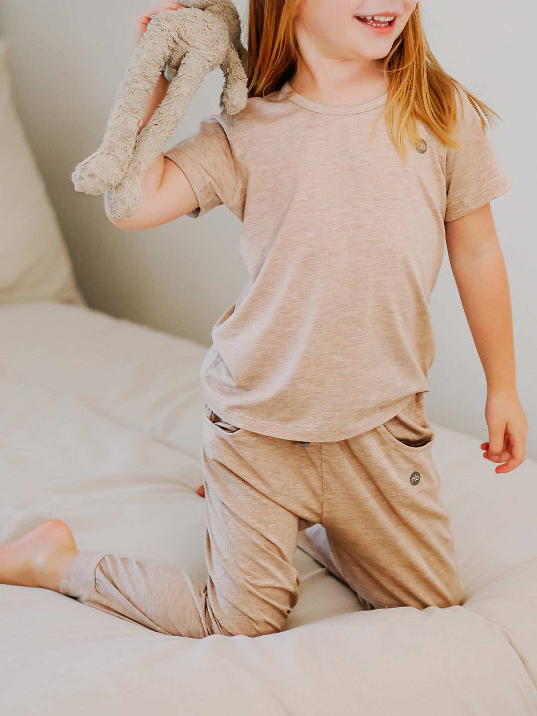 Warm Taupe #color_Warm Taupe