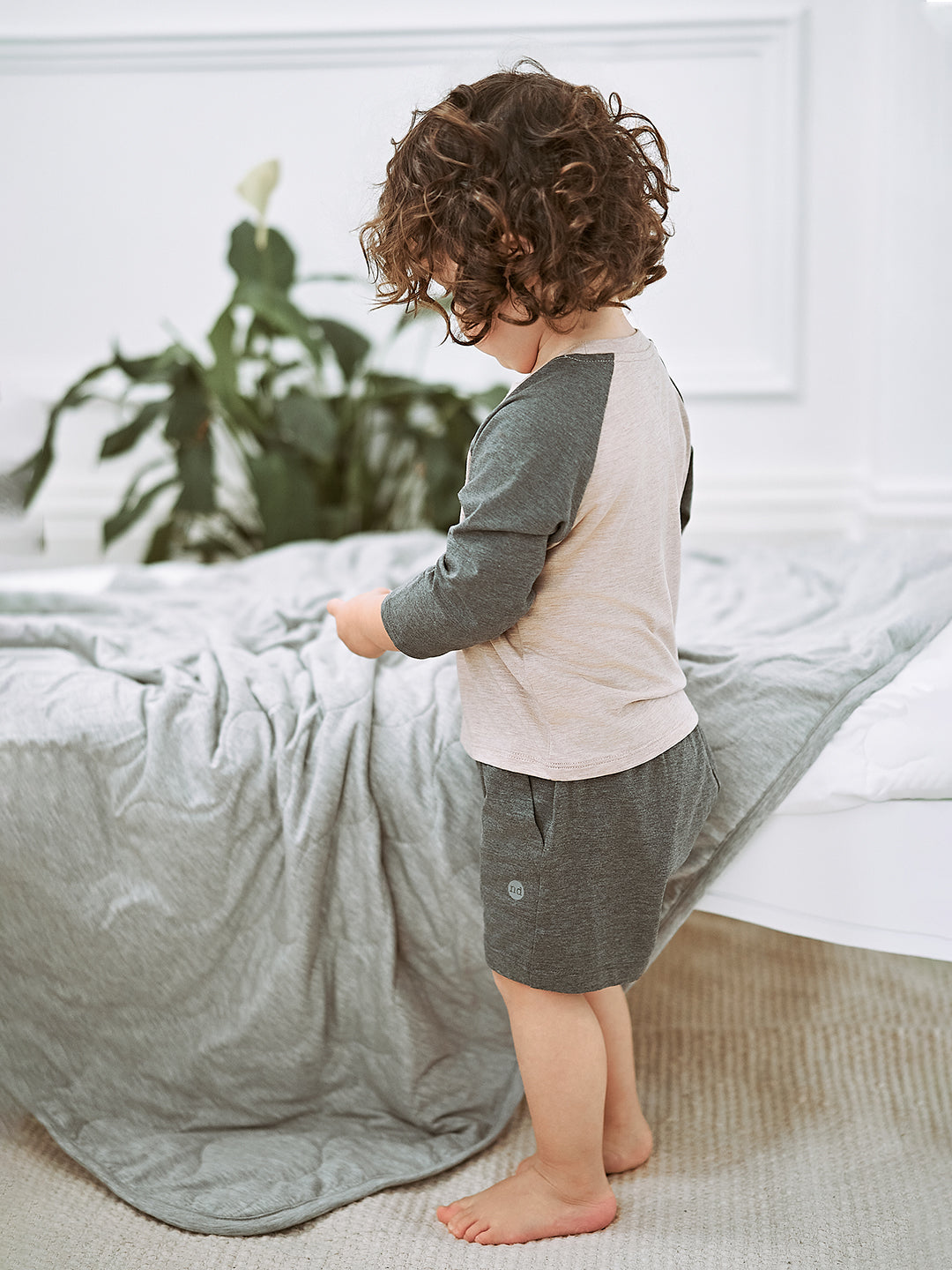 Warm Taupe #color_Warm Taupe