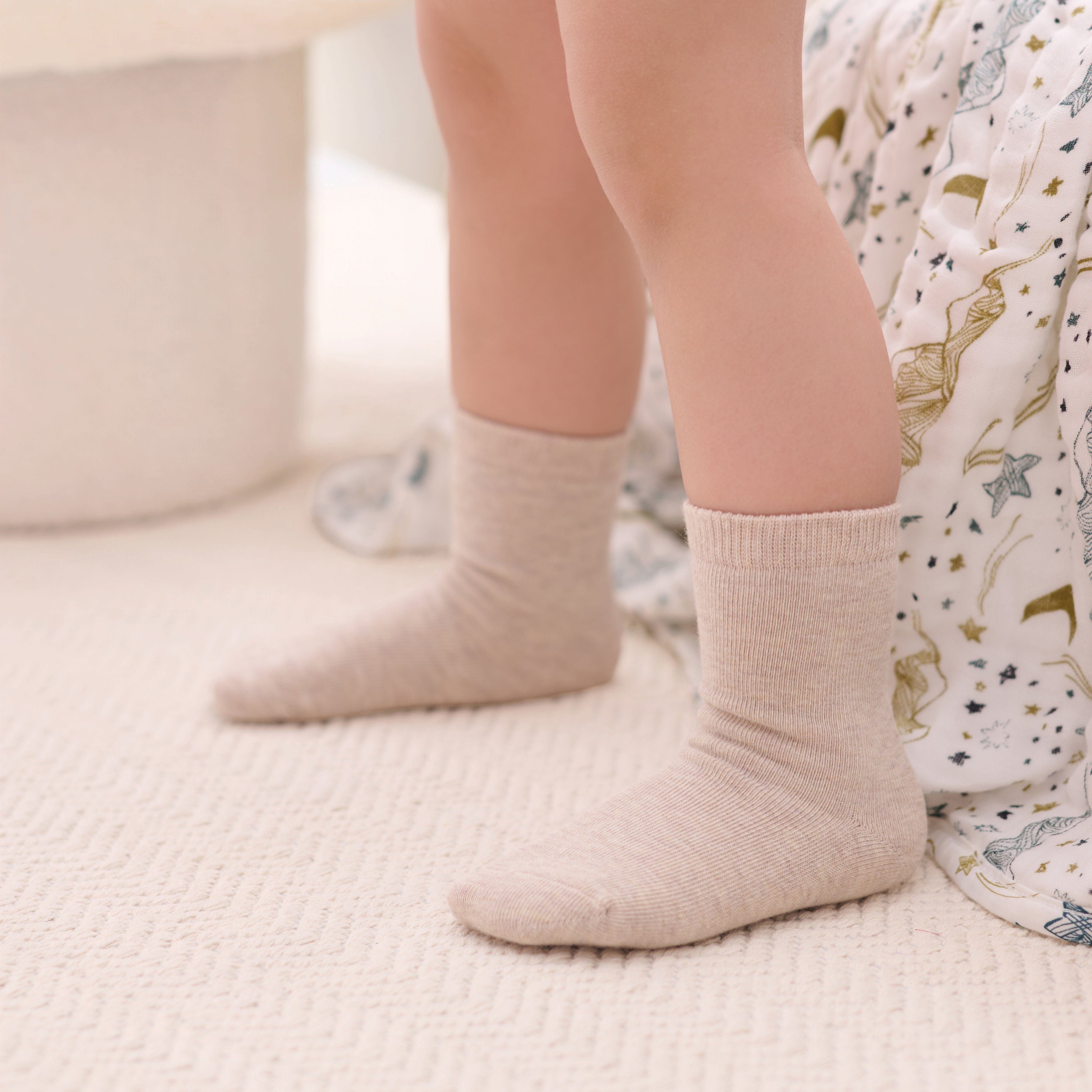 Warm Taupe #color_Warm Taupe