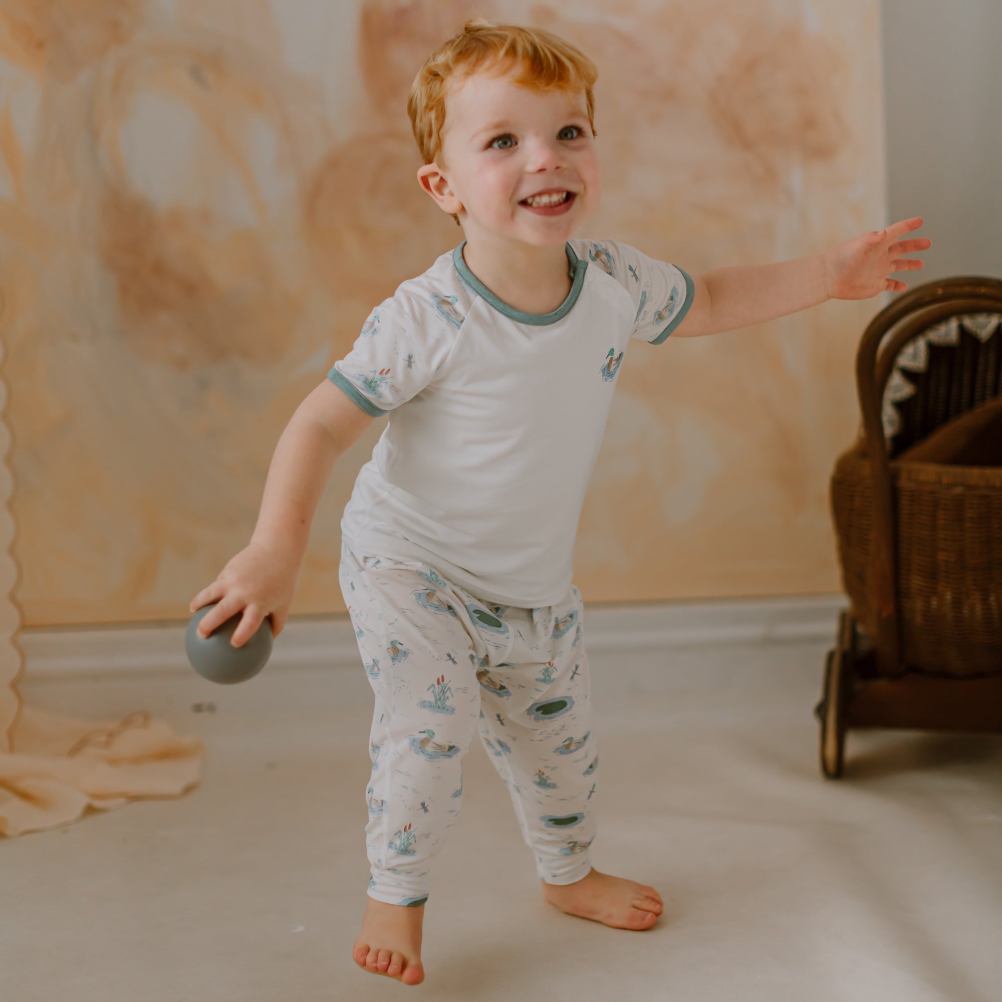 Pond Party #color_Pond Party