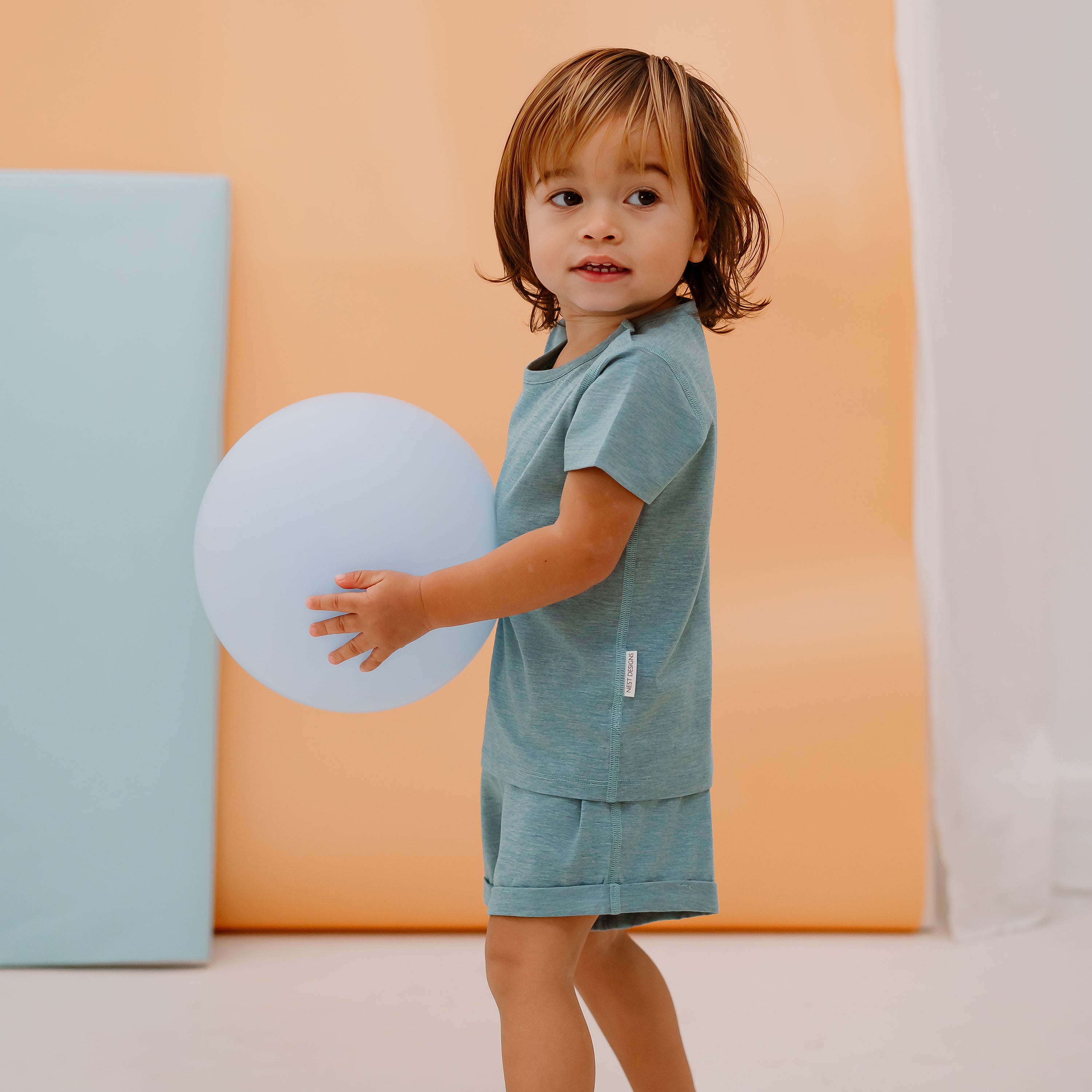 Meadow Green #color_Meadow Green