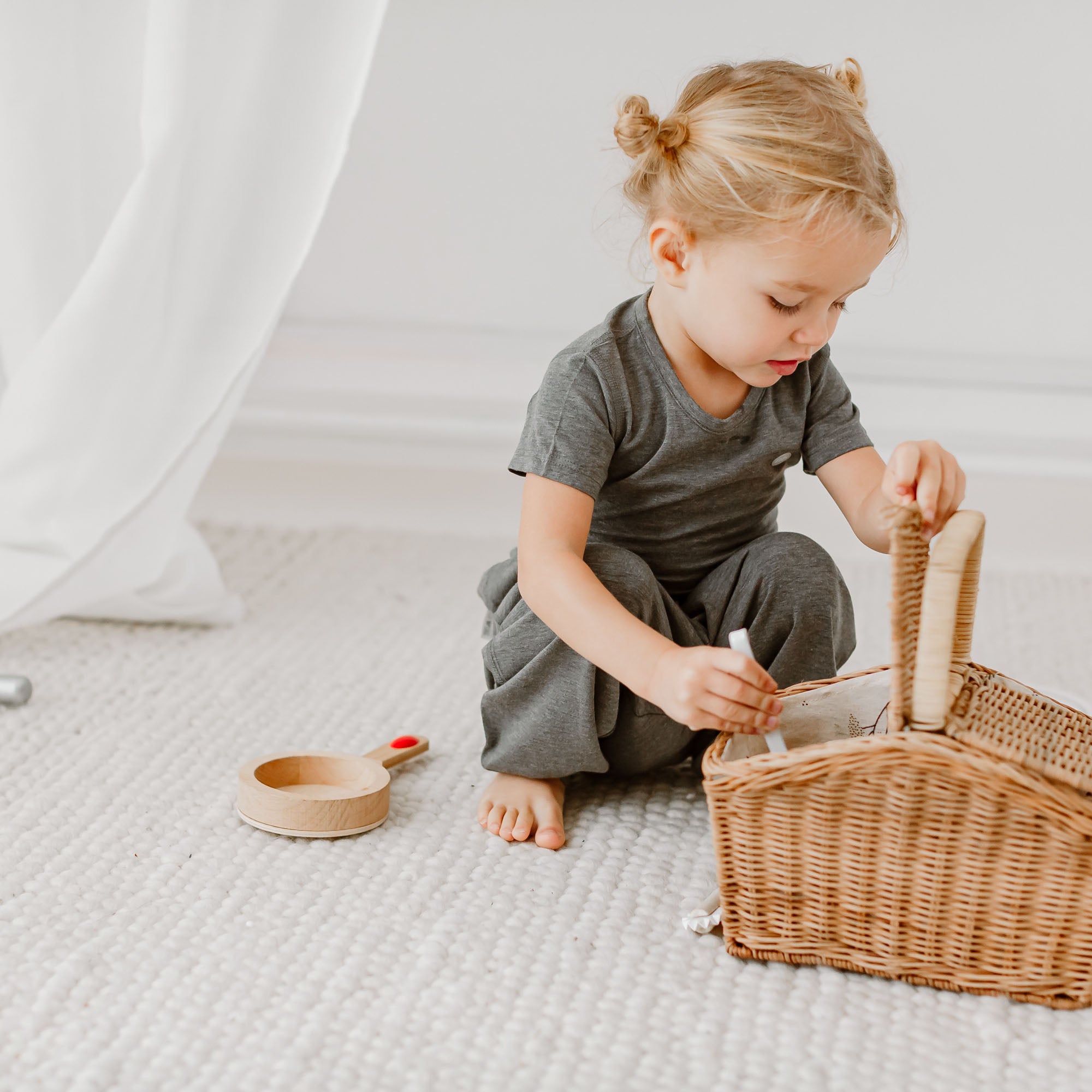 Charcoal #color_Charcoal