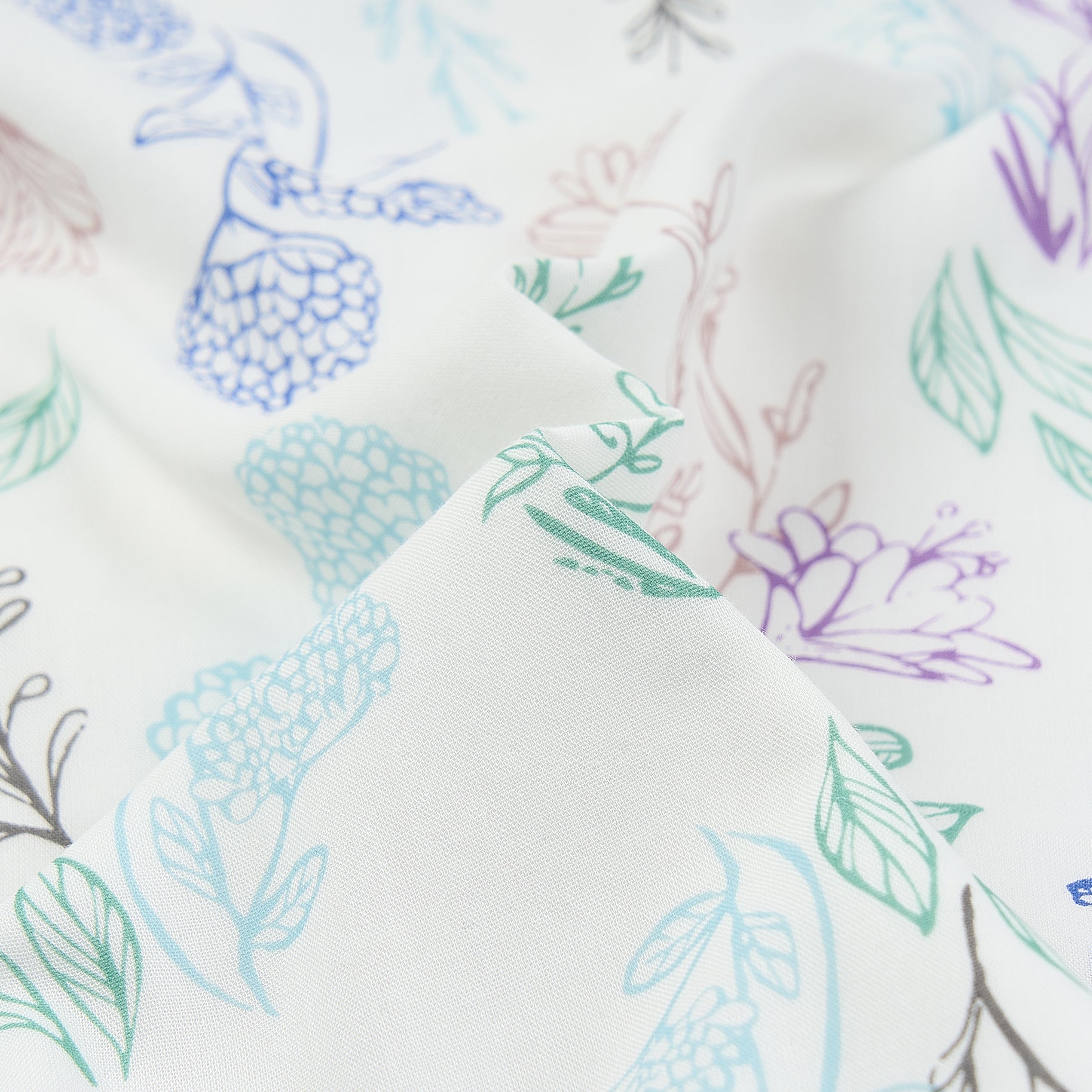 Breezy Blooms #color_Breezy Blooms