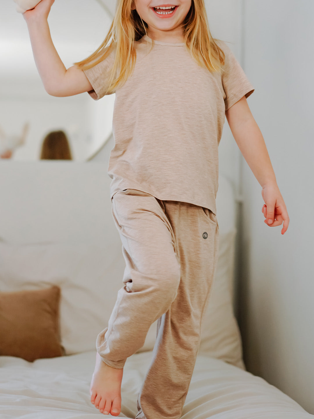 Warm Taupe #color_Warm Taupe